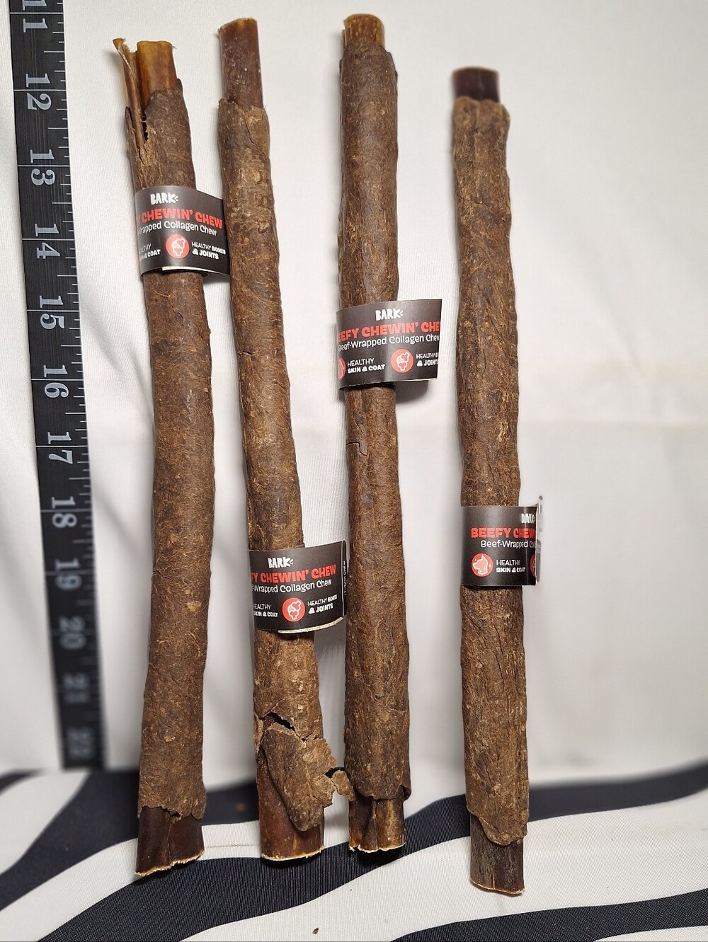 NWT Bark Beefy Chewin' Chew, Beef Wrapped Collagen Chew, 12 inch Each, 4 pack